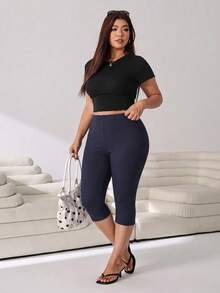 Solflare Plus Size Solid Color Fitted Casual Capris - Navy Blue - View 6
