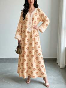 SHEIN Najma 女款奶油色復古端莊扇形花卉仿蕾絲印花V領長袖優雅阿拉伯風長洋裝，冬季休閒度假節日款 - 彩色 - 查看 4