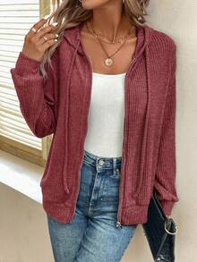 SHEIN LUNE Sudadera con capucha de hombros caídos y cordón para tallas grandes, atuendo de viaje para primavera y otoño, aeropuerto - Color caoba - Ver 7