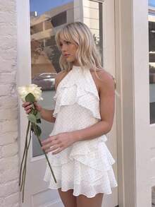 SHEIN MOD Vestido mini con cuello halter, espalda descubierta y volantes multicapa con lunares en blanco & negro - Blanco y Negro - Ver 3