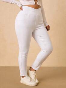 SHEIN Tall CURVE 大尺碼休閒百搭純色修身牛仔褲 秋季 - 白色 - 查看 7