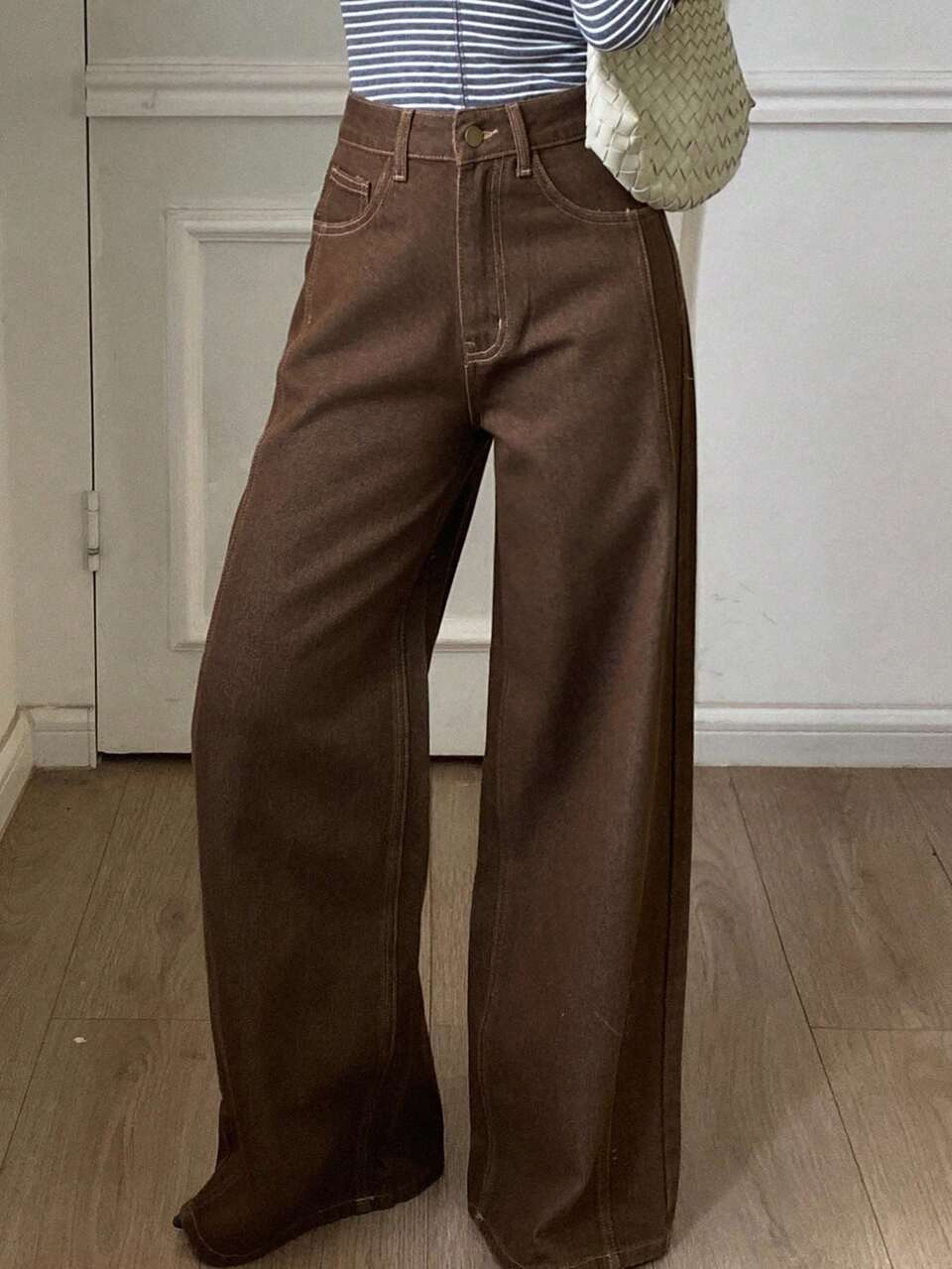 Women's Rhinestone Decor Loose Straight Leg Long Pants Street Casual Brown Denim Jeans Fall