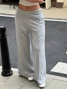 Livesso Celana Sweatpants Kasual Wanita Warna Abu-abu Polos dengan Pinggang Elastis, Potongan Longgar dan Lebar, Desain Garis Tekan, Cocok untuk Musim Gugur. - Grey - View 6