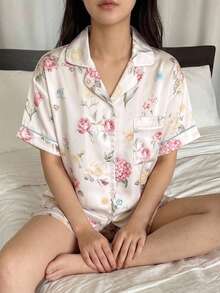 DAZY Women's Floral Print Top & Shorts Pajama Set - Beige - View 4