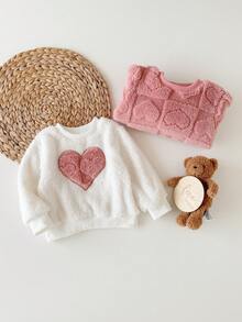 SHEIN Vintaside Kids 女嬰幼兒 2 款毛絨圓領衛衣，粉色款附全身 3D 心形壓紋，白色款附胸前粉色心形貼布，羅紋領口與袖口，柔軟天鵝絨質感，甜美溫柔配色，充滿童趣魅力 - 白色 - 查看 4