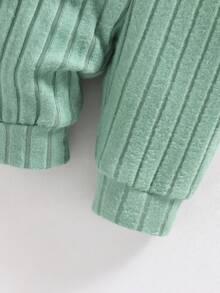 SHEIN 2件組韓式羅紋刷毛質感新生兒寶寶卡通熊刺繡衛衣與長褲套裝，可愛時尚舒適俏皮修身長袖休閒嬰兒服 - 綠色 - 查看 6