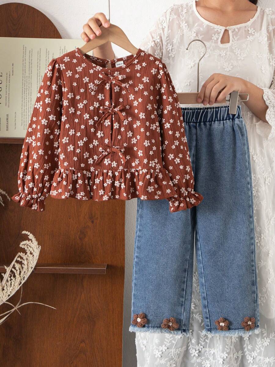 甜美鄉村風秋季女童蝴蝶結黃色提花長袖上衣與3D花卉裝飾牛仔褲2件套，適合秋季日常購物與外出穿著