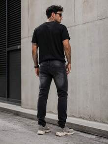 Men's Slim Cut Stretch Jeans 5 - Black - View 3