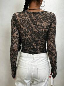 INAWLY Kaos Wanita Model Slim Fit dengan Motif Renda dan Kerah Bulat - MultiWarna - View 2