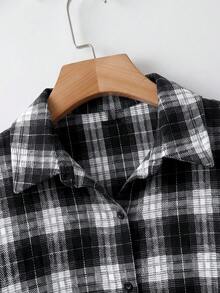 SHEIN CURVE+ 大尺碼花卉蕾絲拼接蝴蝶結裝飾時尚緊身衣，哥德風 90 年代，2026 秋冬 22W - 彩色 - 查看 3