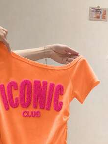 SHEIN 女款夏季休閒字母印花不對稱領口T恤 - 彩色 - 查看 4