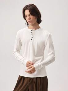 Vaulklash Men's Solid Color Minimalist Casual Long Sleeve Old Money Henley Collar Base Layer White T-Shirt, For Fall/Winter - White - View 5