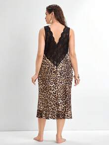 Slumbrini Plus Size Women Sexy Deep V Lace Patchwork Leopard Print Ruffle Hem Nightgown - Multicolor - View 2