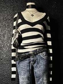 DAZY Women's V-Neck Striped Long Sleeve Korean Style Autumn/Winter Sweater - Black and White - View 7