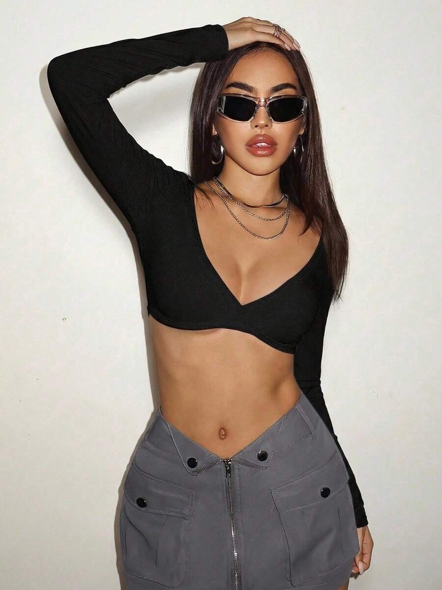 SHEIN ICON Spring Black Solid Crop Top - Black - View 1