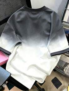 Manfinity Hypemode 美式復古藍白漸層印花 NY Logo 圓領上衣，街頭風圓領短袖 T-shirt，男女款圖案 T-shirt，適合日常、度假、休閒外出 - 彩色 - 查看 2