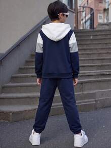 SHEIN 兒童青少年男孩服飾 男童連帽衫與運動長褲配色拼接兩件套 適合通勤、上學、日常休閒、大學、旅行、運動 - 寶藍色 - 查看 3