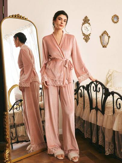Côtesoire French Elegant Embroidered Lace Patchwork Tie-Up Velvet Women's Pajama Set
