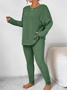 SHEIN Frenchy Plus Size Casual Solid Color Top And Pants 2 Pieces Set/Winter Fall - Green - View 4