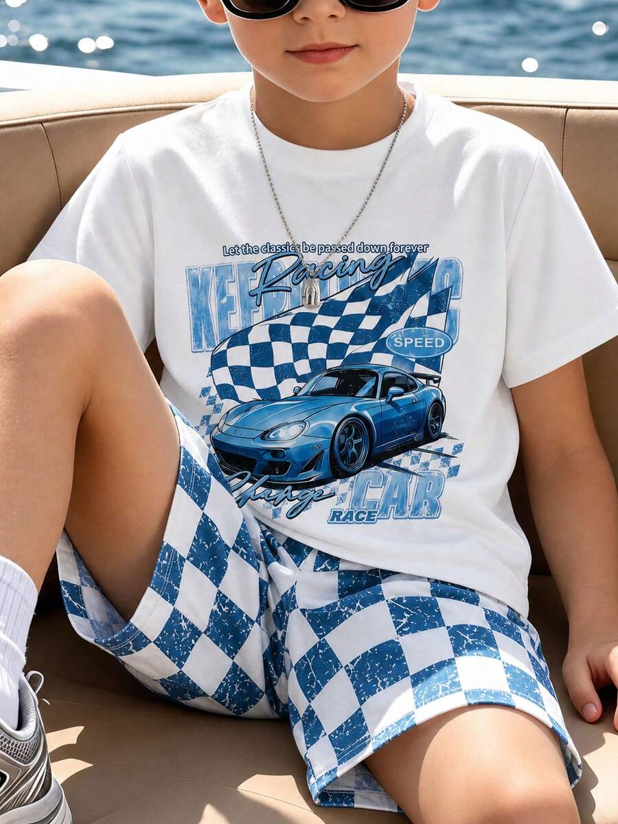 男童 2 件組 T 恤與短褲套裝,賽車英文圖案白色針織圓領短袖套頭上衣,搭配鬆緊腰藍白格紋印花梭織短褲,男童套裝,男童短袖與短褲套裝,男童服飾,賽車,英文,適合 8-12 歲 - 藍白色 - 查看 1