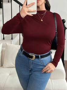 SHEIN Frenchy تيشيرت أكمام قصيرة بأزرار على الرقبة، بنمط مجعد وتصميم نحيف للأحجام الكبيرة - عنابي اللون - مشاهدة 5