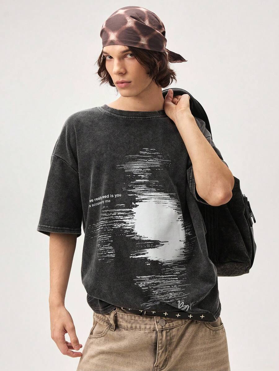 Vaulklash Manfinity Streetrush Men's Blurred Face Print Snow-Washed Cotton T-Shirt,Dark Grey Summer Streetwear City Break Short-Sleeved Round Neck Graphic Tee - Black - View 1