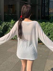 DAZY 女款純色V領落肩長袖寬鬆版型T恤，海灘風全白秋季性感休閒大尺寸女款T恤 - 白色 - 查看 3