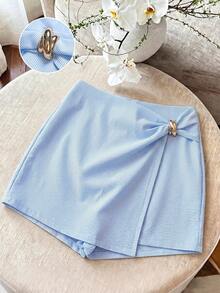 SHEIN LUNE CURVE Plus Size Striped Fabric Elastic Waist Flap Metal Buckle Decor 3-Inch Shorts Skirt Elegant Outing Date Party Daily Commute Shorts - Blue and White - View 10