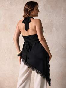 Elegantrix Blus Wanita Ukuran Plus Model Halter Neck dengan Pinggang Ramping dan Patchwork Renda serta Hem Asimetris yang Elegan untuk Perjalanan Sehari-hari - Hitam - View 7