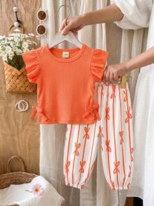 SHEIN Vintaside Kids 2件組女嬰可愛夏季度假紅色與白色幼兒嬰兒女童波西米亞風羅紋橘色荷葉袖蝴蝶結緞帶套裝 - 橘色 - 查看 7