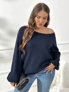 SHEIN Essnce 大码女装秋季女装新款时尚休闲通勤拉绒面料休闲纯色藏青色宽松多穿法（单肩、斜肩、正肩）针织毛衣，毛衣套头露肩上衣，露肩长袖，秋季女士毛衣， - 藍色 - 查看 5