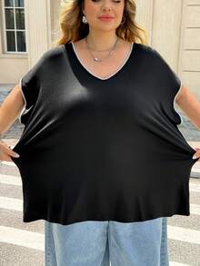 SHEIN CURVE+ 大尺碼 22W 黑白對比蕾絲落肩袖上衣 波希米亞簡約休閒度假風 2026夏季 適合健行 - 黑與白 - 查看 3