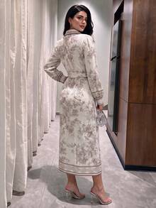 Modelyn 女款領口裹身中長洋裝 長泡泡袖 綁腰 植物印花 飾邊下擺 秋季 靜奢風 優雅 適合辦公室、婚禮賓客、端莊休閒 - 彩色 - 查看 2