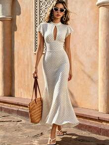 Flora Isola Flora Isola Vintage White With Black Polka Dot Cinched Waist Bodycon Dress With Train - Multicolor - View 5