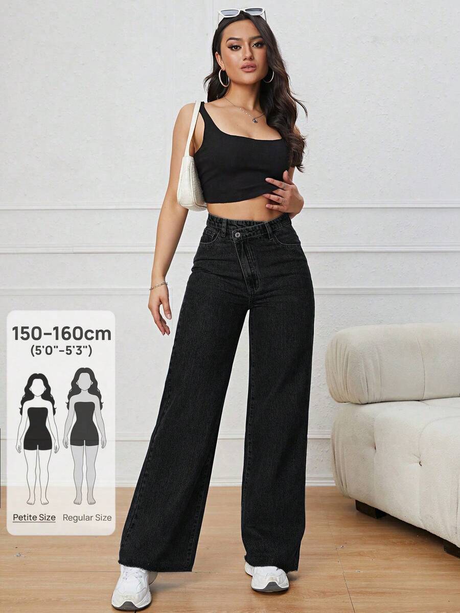 SHEIN PETITE 女款休閒寬鬆斜口袋毛邊寬腿牛仔褲,適合嬌小女性 - 黑色 - 查看 1