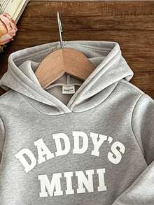 女嬰休閒極簡 DADDY'S MINI 字母圖案灰色花卉針織軟綿舒適連帽寬鬆長袖衛衣褲套裝，適合秋冬，女嬰秋季服飾套裝 - 淺灰色 - 查看 3