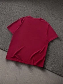 Manfinity VCAY 男士休閒短袖刺繡圓領T恤，適合日常穿著 - 酒紅色 - 查看 3