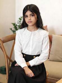 SHEIN Tween Girl Kids Loose Casual Minimalist Comfortable Daily Wear Academy White Frill Trim Petal Sleeve Elegant Ruffle Button-Front Layered Court Pattern Large Collar Blouse - White - View 7
