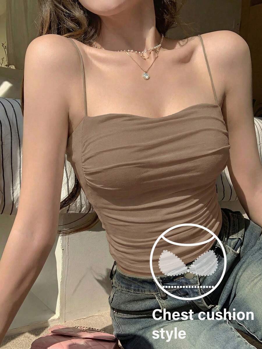 DAZY 带内置衬垫的吊带背心,褶饰设计,修身剪裁,细肩带短款女式上衣 - 駝色 - 查看 1
