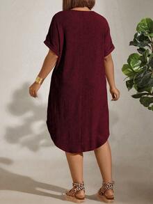 EMERY ROSE CURVE Plus Size Women Spring Summer Solid Color Knit Textured Fabric V-Neck Curved Hem Personalized Large Button Decor Loose Casual Home Comfortable Mid-Length Dress - Burgundy - View 2