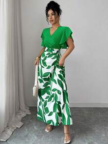 Elenzga Women's Elegant Burgundy Red Leaf Pattern Ruched Cap Sleeve Fitted Flared Dress, Spring/Summer - Green - View 3