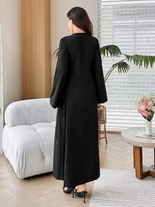 Al Najma 女款春秋阿拉伯風拼接色蕾絲飾邊長版長袍洋裝 V領繫腰長袖,適合宴會派對 - 黑色 - 查看 4