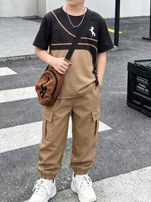 2件組 青少年男孩夏季新款圖案圓領短袖T恤與雙側大口袋工裝束口休閒褲，適合休閒運動、日常街頭穿搭、派對、音樂節、返校 - 棕色 - 查看 1