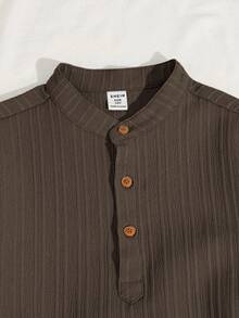 SHEIN Tween Boy Casual Holiday Korean Style Mandarin Collar Half-Zip Short Sleeve Top With Patch & Woven Shorts Set - Brown - View 7
