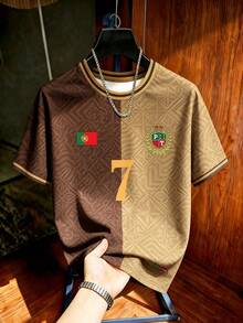 Manfinity Campus Court American Vintage Portugal Team Style Red & Green Color Block Dark Pattern Badge & Letter Print Short Sleeve Jersey Top, Street Casual Round Neck Half Sleeve Shirt, Men's & Women's Graphic T-Shirt, Men's Summer Fashion Travel Sports Shirt, Football, Football Supplies - Multicolor - View 3