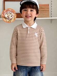 SHEIN 男童冬季新款長袖 Polo 衫，對比色領口白色細緻柔軟親膚針織上衣，小馬刺繡簡約復古風 - 杏色 - 查看 3