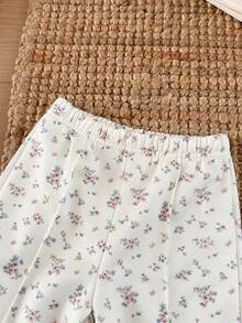 SHEIN Vintaside Kids 女嬰碎花套裝，甜美碎花長袖上衣 + 休閒長褲 2 件套，立領拉鍊設計，適合春秋季女嬰日常穿著或戶外露營野餐旅行或日常休閒公園散步 - 杏色 - 查看 7