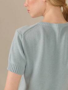 KÆRIA Hus 方正版型V領針織上衣 - Air Knit 100%純棉 - 灰藍色，極簡基礎款，休閒正裝，現代風，女款休閒襯衫，適合夏季早午餐 - 藍色 - 查看 6