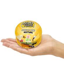 MGA Entertainment 1 قطعة كبسولة غموض طبيعية من MGA's Miniverse Make It Mini، طراز عشوائي، مجموعة حرفية DIY لحديقة مصغرة مع مشهد عربة الزهور، إكسسوارات نباتات صغيرة، ديكور قابل للجمع للعرض على المكتب والرف - متعدد الألوان - مشاهدة 4