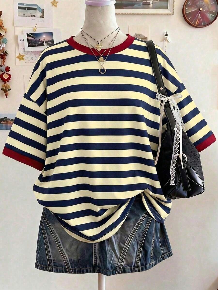 SHEIN EZwear 女士条纹圆领短袖撞色宽松T恤,适合日常通勤、约会、聚会、秋冬夏、圣诞节、新年、感恩节、派对、婚礼、海滩、毕业典礼、时尚、优雅、休闲、外出、约会、预订、通勤、闪亮、情人节、优雅、度假、休闲、Y2K、外出、毕业典礼等场合。 - 彩色 - 查看 1